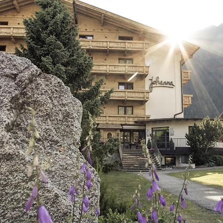 Hotel Johanna Mitten Im Oetztal Umhausen Exterior foto